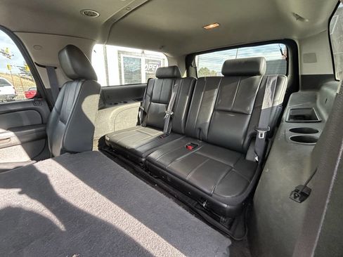 Used 2014 GMC Yukon XL SLT image 17