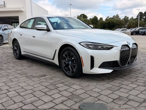 Used 2023 BMW i4 eDrive35 RWD image 7