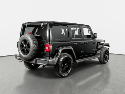 Used 2021 Jeep Wrangler Unlimited Sahara AWD/4WD image 10