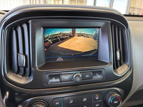 Used 2021 Chevrolet Colorado W/T w/ WT Convenience Package image 12