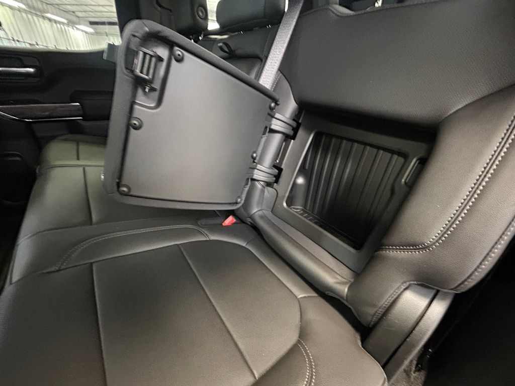Used 2020 Chevrolet Silverado 1500 LTZ w/ LTZ Premium Package AWD/4WD image 25