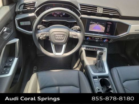 Used 2021 Audi Q3 2.0T Premium w/ Convenience Package AWD/4WD image 18