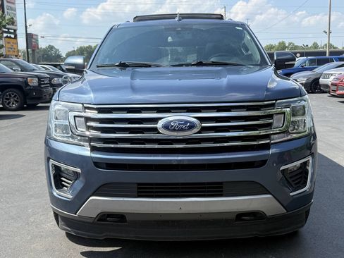 Used 2020 Ford Expedition XLT w/ Equipment Group 202A AWD/4WD image 8