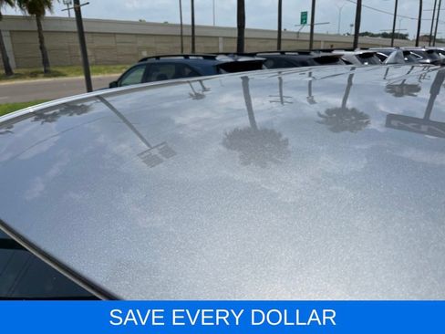 Used 2024 GMC Terrain SLE w/ LPO, Floor Liner Package FWD image 3