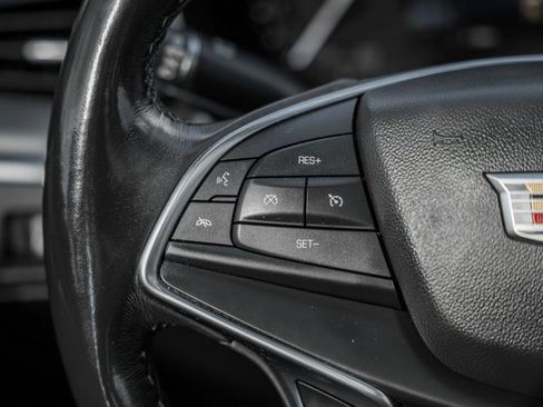 Used 2018 Cadillac XT5 Premium Luxury image 31