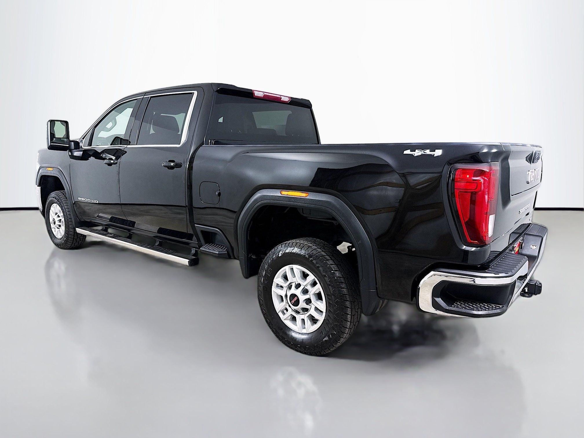 Used 2022 GMC Sierra 2500 SLE AWD/4WD image 6