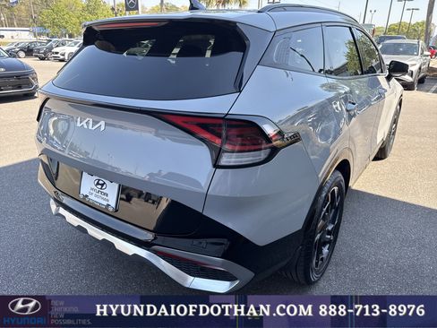 Used 2024 Kia Sportage SX image 4