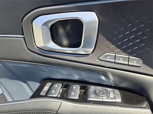 New 2025 Kia Sorento SX Prestige image 16