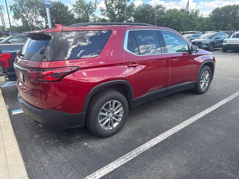 Used 2023 Chevrolet Traverse LT AWD/4WD image 5