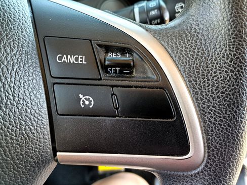 Used 2018 Mitsubishi Outlander ES image 27