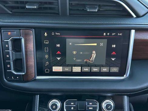 Used 2024 GMC Yukon XL Denali Ultimate image 30