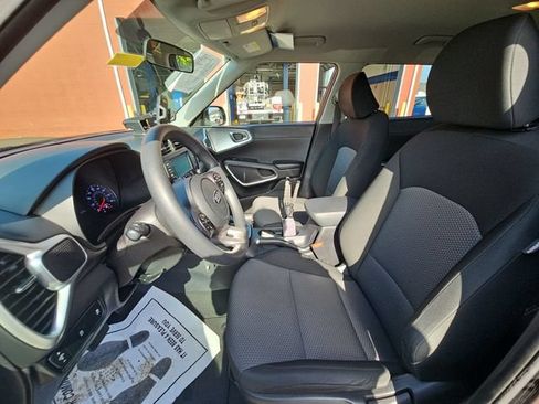 Used 2020 Kia Soul LX FWD image 21