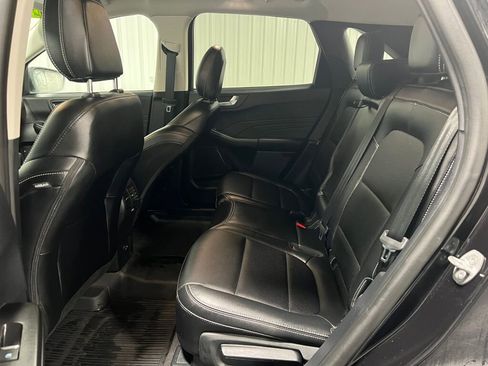 Used 2022 Ford Escape SEL image 6