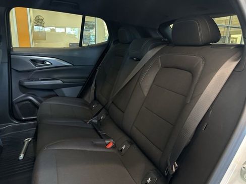 New 2026 Chevrolet Equinox EV LT image 9