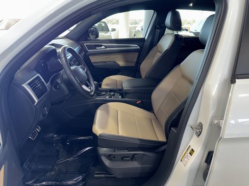 Used 2023 Volkswagen Atlas Cross Sport SEL R-Line image 19