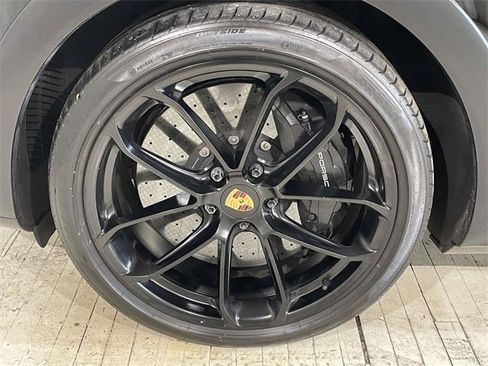 Used 2023 Porsche Cayenne Turbo S image 11