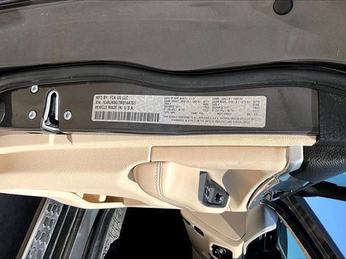 Used 2021 Jeep Grand Cherokee L Limited w/ Trailer Tow Group (B) AWD/4WD image 35