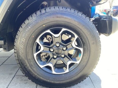 Used 2023 Jeep Wrangler Unlimited Rubicon 4xe AWD/4WD image 9