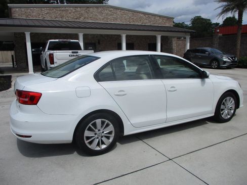 Used 2015 Volkswagen Jetta SE FWD image 27