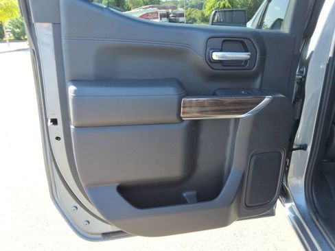 Used 2021 Chevrolet Silverado 1500 RST AWD/4WD image 17