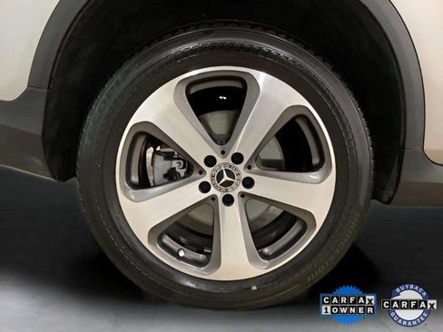 Used 2021 Mercedes-Benz GLC 300 image 30