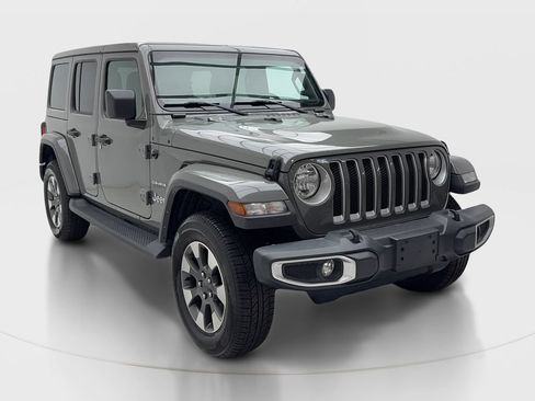 Used 2022 Jeep Wrangler Unlimited Sahara w/ Cold Weather Group AWD/4WD image 2