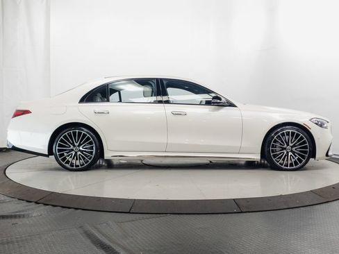 Used 2023 Mercedes-Benz S 580 4MATIC Sedan w/ AMG Line image 37