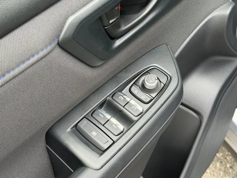 Used 2025 Subaru Forester Premium AWD/4WD image 17