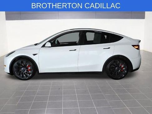 Used 2023 Tesla Model Y Performance AWD/4WD image 2