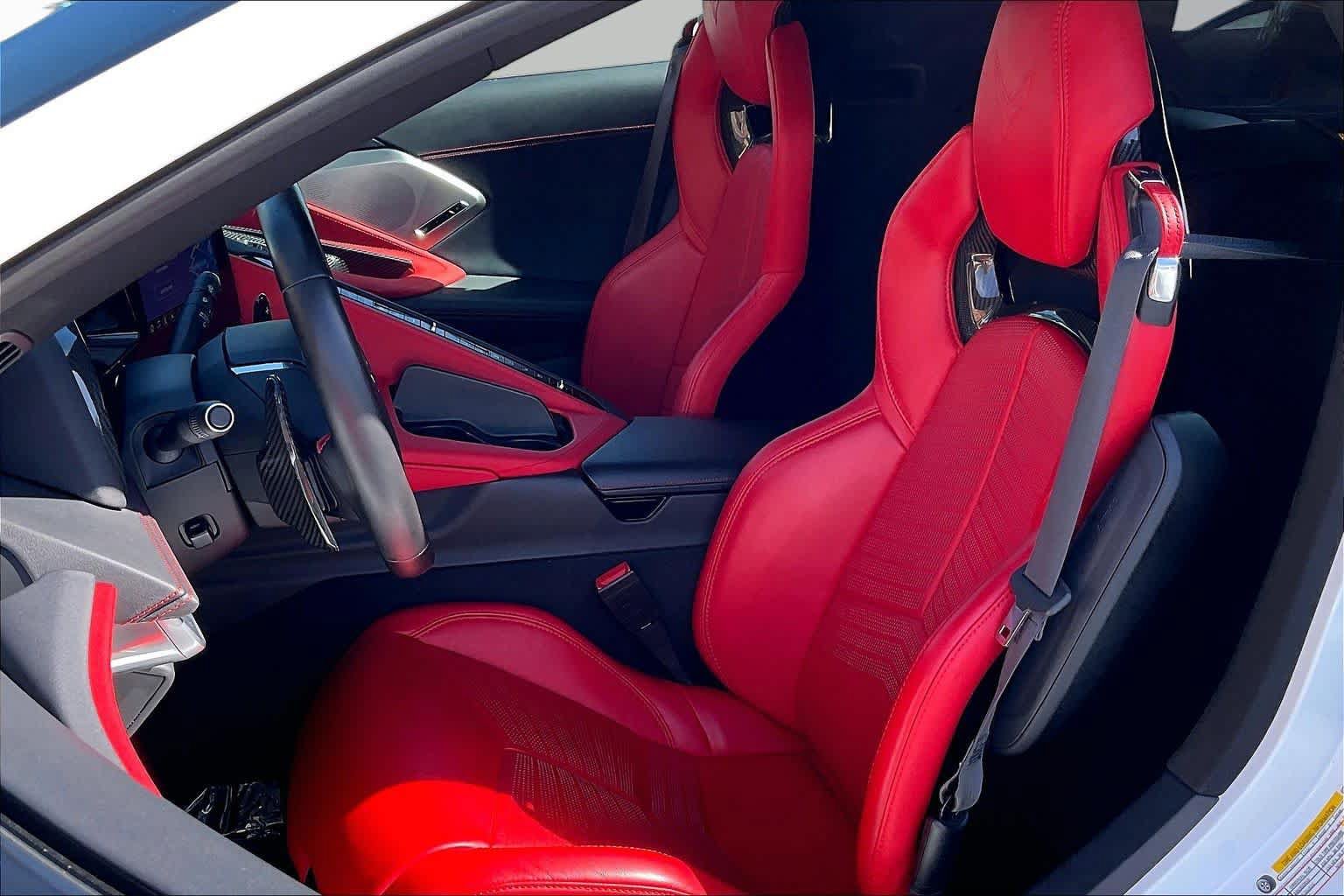 Used 2021 Chevrolet Corvette Stingray Preferred Cpe w/ Engine Appearance Package RWD image 48