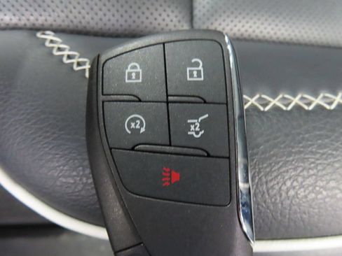 Used 2025 GMC Acadia Denali w/ Super Cruise Package AWD/4WD image 64