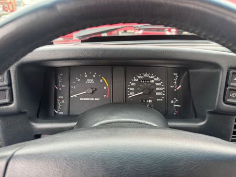 Used 1990 Ford Mustang LX image 35