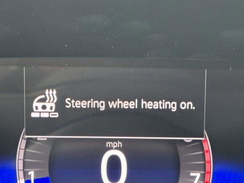 Used 2025 Volkswagen Taos SE w/ Panoramic Sunroof Package image 33