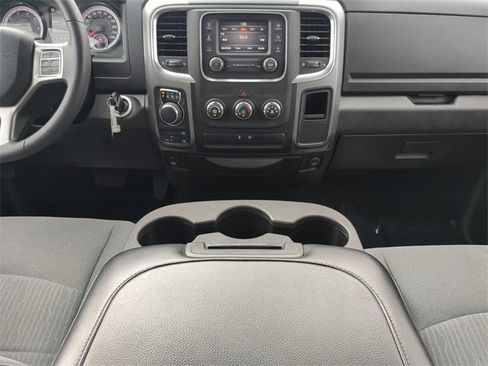 Used 2024 RAM 1500 Classic SLT image 17