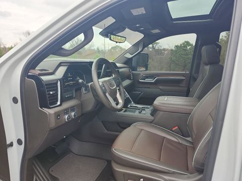 Used 2025 GMC Sierra 2500 Denali w/ Denali Reserve Package image 15