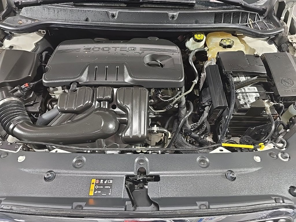 Used 2014 Buick Verano Leather FWD image 11