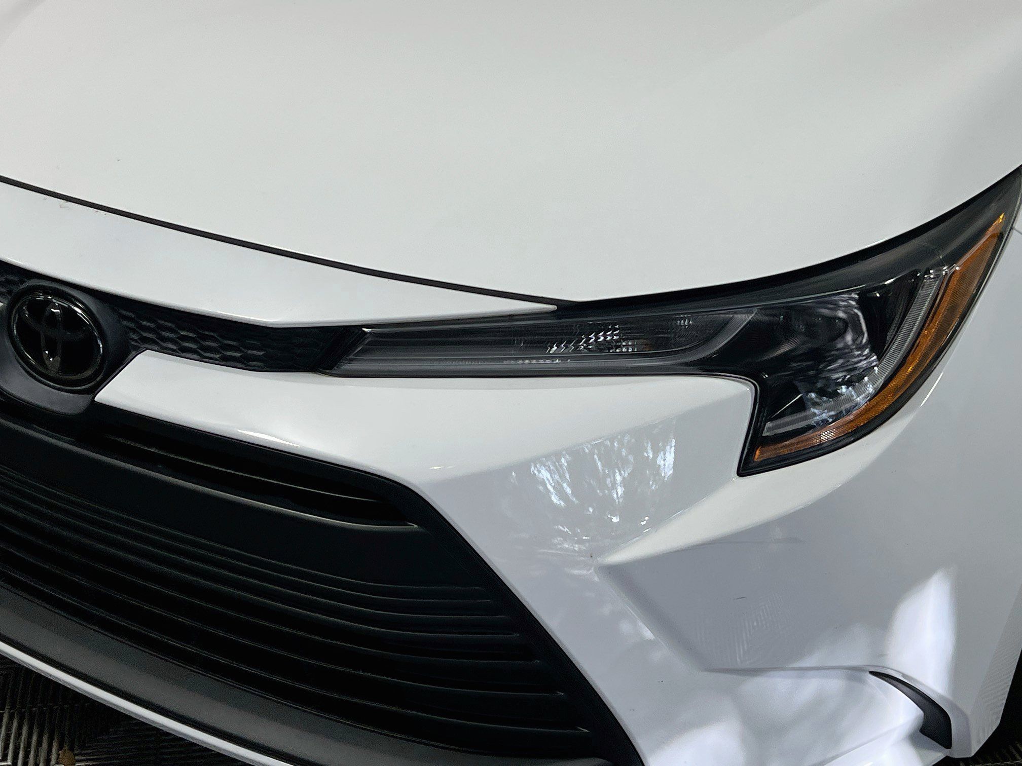 Used 2024 Toyota Corolla LE FWD image 11