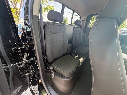 Used 2017 Chevrolet Colorado LT w/ LT Convenience Package AWD/4WD image 24