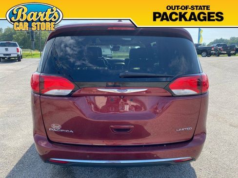 Used 2018 Chrysler Pacifica Limited w/ Advanced Safetytec Group FWD image 5