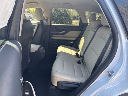 New 2026 Lincoln Corsair Premiere image 28