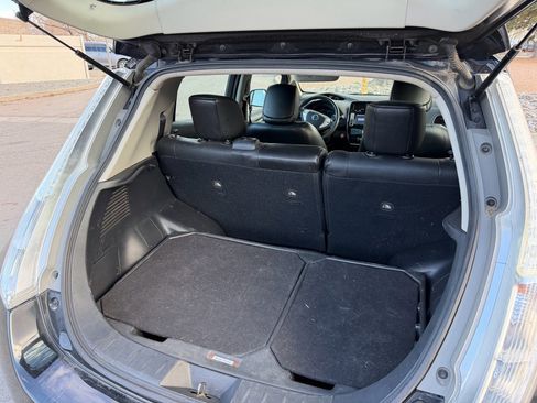 Used 2015 Nissan Leaf SL image 9