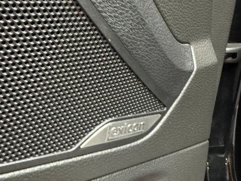 Used 2016 Hyundai Genesis 3.8 w/ Option Group 03 image 8