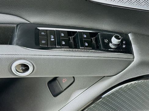 Used 2024 Maserati Grecale GT image 20