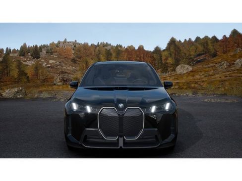 New 2026 BMW iX xDrive45 w/ M Sport Package image 3