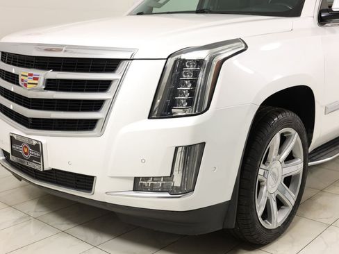 Used 2020 Cadillac Escalade Luxury AWD/4WD image 53