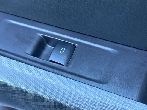 Used 2026 Chevrolet Colorado LT image 22