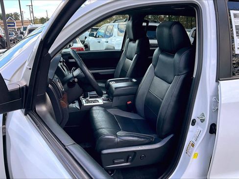 Certified 2021 Toyota Tundra Limited w/ Limited Premium Package AWD/4WD image 9
