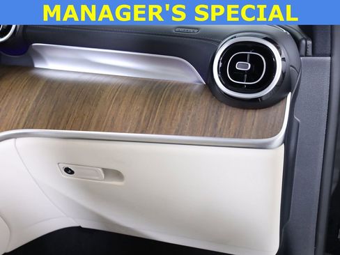 Certified 2024 Mercedes-Benz GLC 300 4MATIC image 44