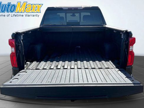Used 2019 Chevrolet Silverado 1500 High Country w/ High Country Premium Package AWD/4WD image 10