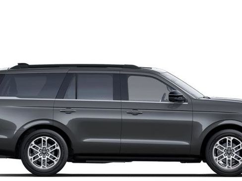 New 2025 Ford Expedition Active image 5